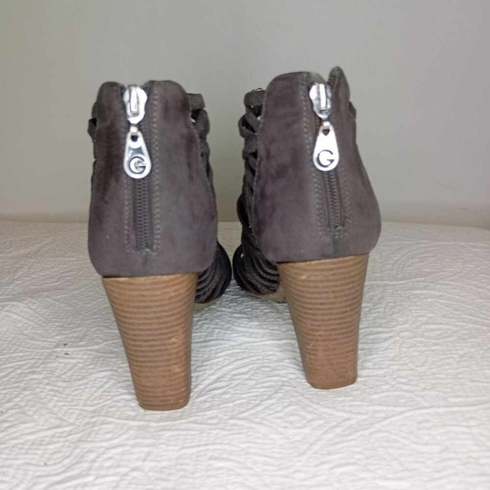 By Gues Heeled Size 8.5 Grey Strappy Open Toe  With Back Zippers & Stacked Heels - Picture 5 of 11